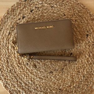 Michael Kors wallet